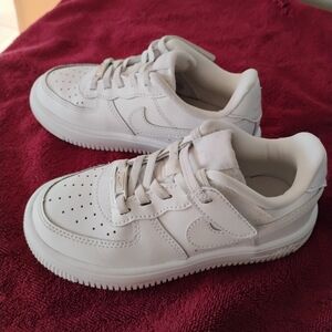 🩷 Nike Kids Sneakers in White